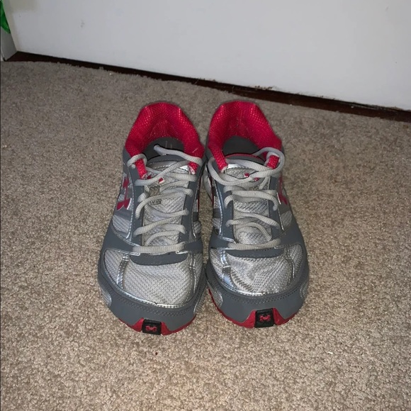 Under Armour Running Sneakers size 7 - Picture 3 of 8
